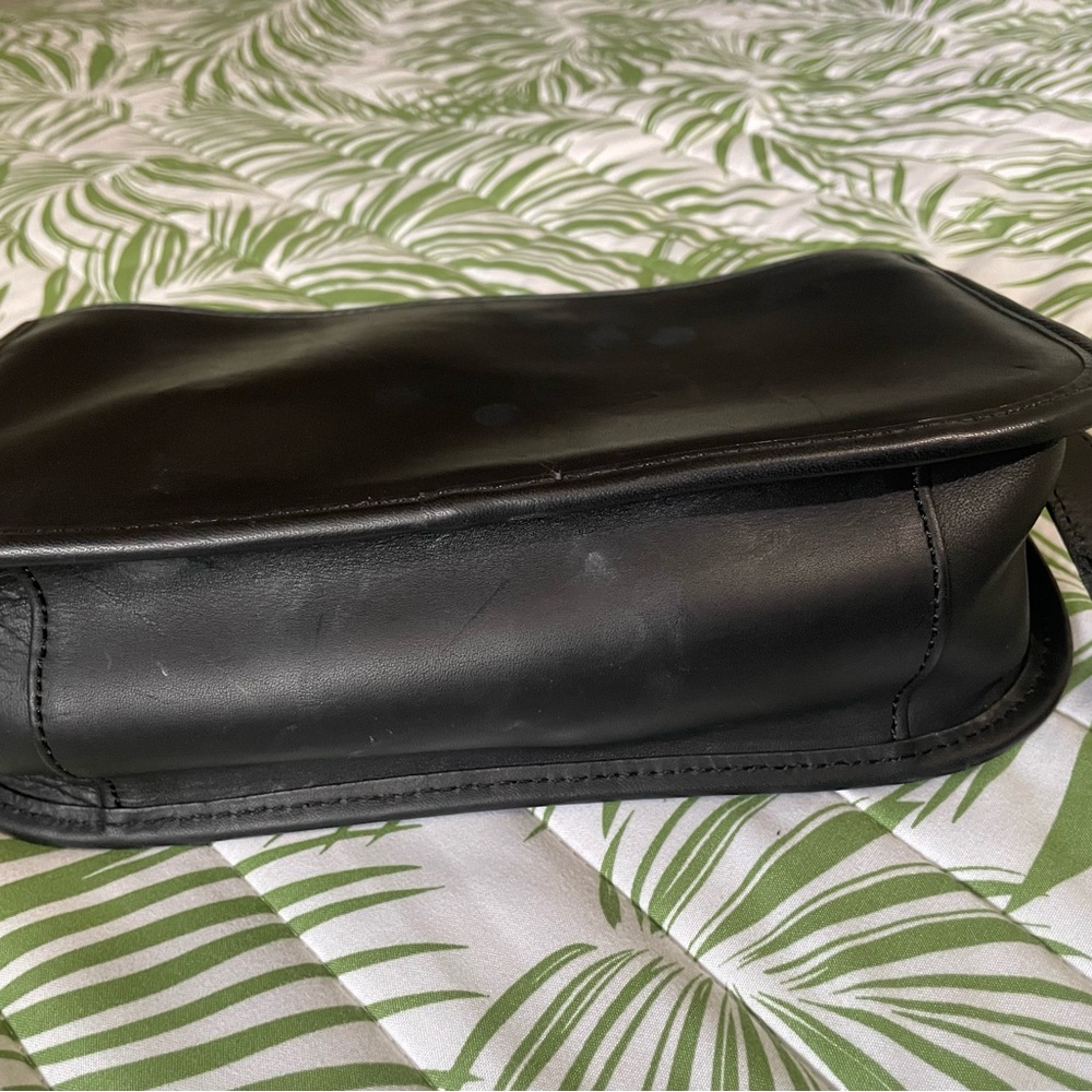 Coach Black Leather Shoulder Bag with Gold Hardware - Picture 5 of 9